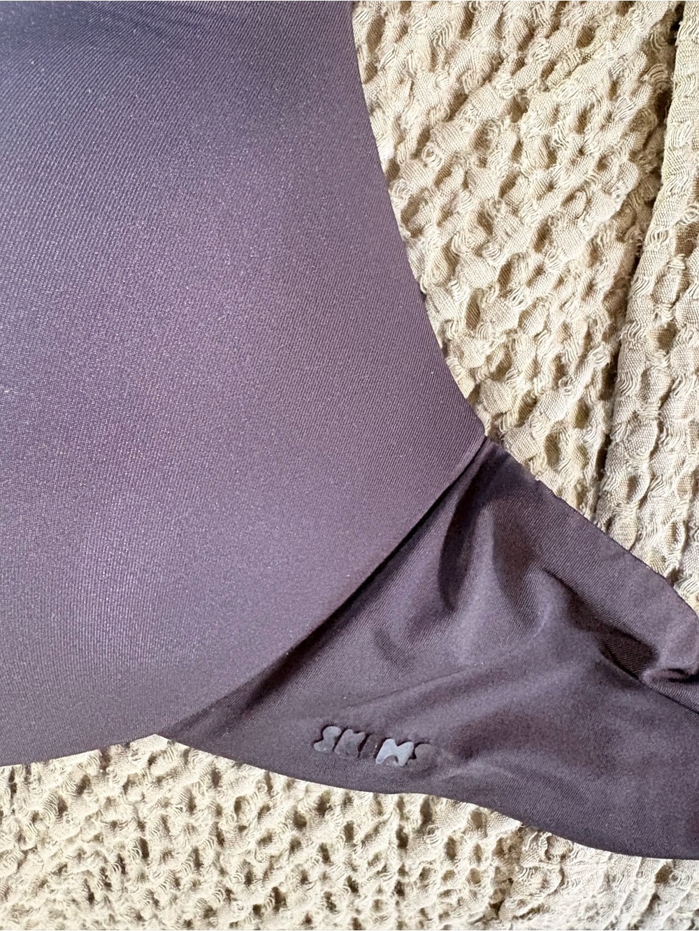 SKIMS Seamless Wireless Bra in Black